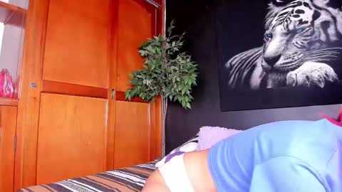 Anahi online show from February 15, 7:06 pm