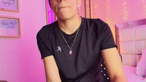 Anahi  online show from April 6, 7:26 pm