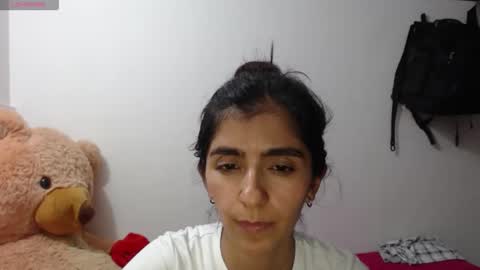 Snapshot of anahibrowns95 chatting on May 5, 11:46 pm Anahi Browns online show from May 5, 11:46 pm