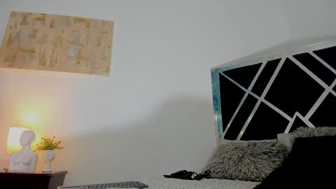 Anah online show from March 8, 12:30 pm