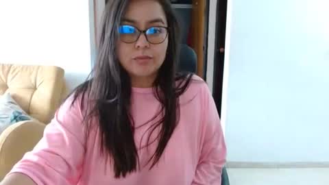 Snapshot of anaids_dam chatting on June 28, 3:18 pm anaids online show from June 28, 3:18 pm