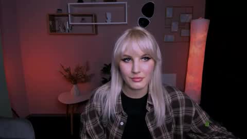 Snapshot of anais_boom chatting on October 23, 7:56 pm Anais online show from October 23, 7:56 pm
