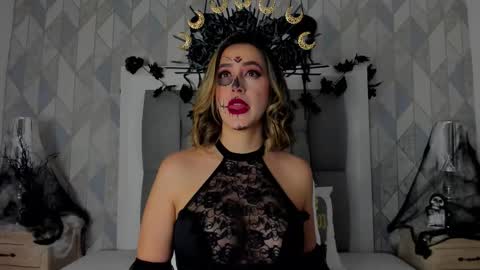   online show from October 31, 11:55 am