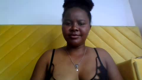 Snapshot of anaissa23 chatting on July 17, 7:08 pm anaissa23 online show from July 17, 7:08 pm