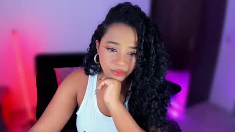      help me to get 100 thumps up  online show from January 3, 10:40 pm