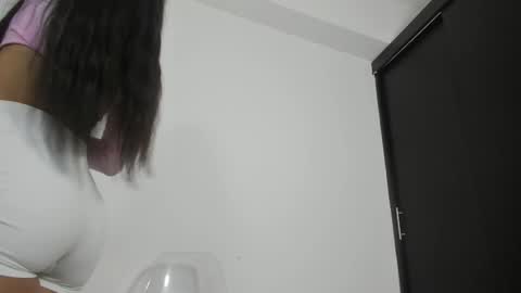 Ana online show from March 6, 4:03 pm