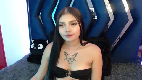 analymilles online show from May 8, 10:04 pm