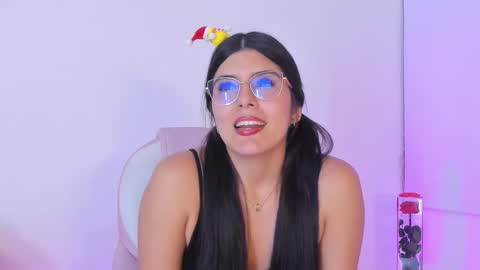 Anastacia online show from December 17, 5:35 am