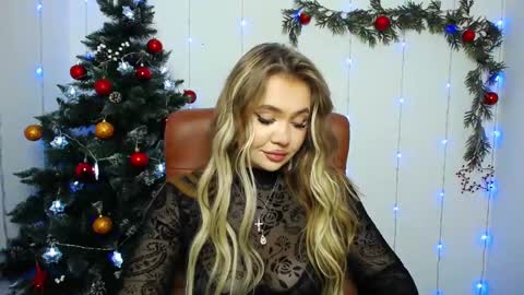 Snapshot of anastacyyellig chatting on December 14, 12:33 am anastacyyellig online show from December 14, 12:33 am
