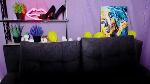 Snapshot of anastacyyellig chatting on January 20, 11:32 pm anastacyyellig online show from January 20, 11:32 pm