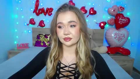 Snapshot of anastacyyellig chatting on February 6, 12:05 pm anastacyyellig online show from February 6, 12:05 pm