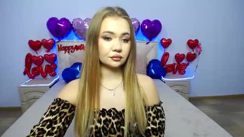 Snapshot of anastacyyellig chatting on February 10, 4:47 pm anastacyyellig online show from February 10, 4:47 pm