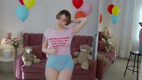 Stasia online show from May 1, 1:26 pm