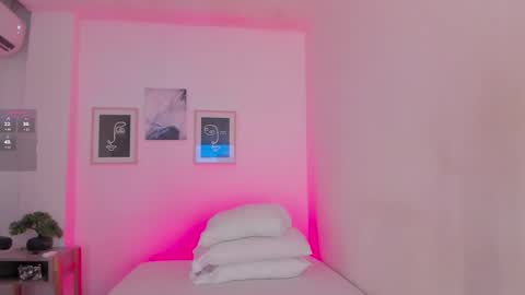 Ana online show from January 7, 7:16 pm