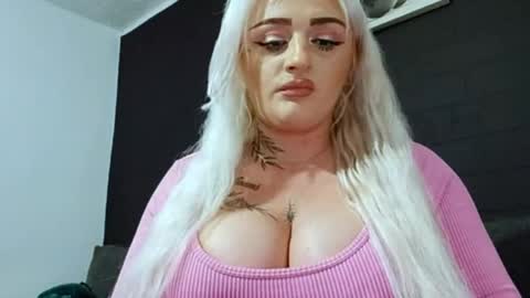 Snapshot of anastasiaamore chatting on May 24, 8:14 pm AnastasiaAmore online show from May 24, 8:14 pm