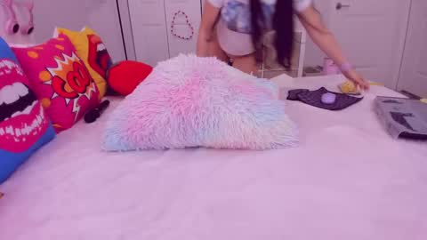 Snapshot of anastasiabeyond chatting on October 16, 11:22 am Anastasia Beyond online show from October 16, 11:22 am