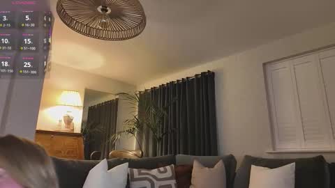 Snapshot of anastasiapocky chatting on November 29, 8:56 pm Anastasia online show from November 29, 8:56 pm