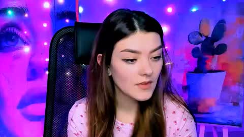 Ana online show from December 18, 3:29 pm