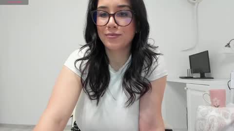 Snapshot of anayscaandy chatting on May 27, 3:58 am Andreea online show from May 27, 3:58 am
