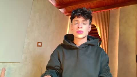 Snapshot of ander_ashford77 chatting on June 25, 1:04 pm Ander online show from June 25, 1:04 pm