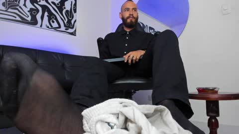 Andrs   -                   online show from January 25, 9:46 pm