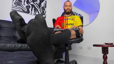 Andrs   -                   online show from January 31, 9:59 pm