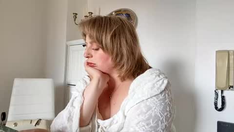 Snapshot of andorphina chatting on July 4, 2:45 pm Andorphin online show from July 4, 2:45 pm