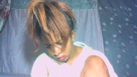 Snapshot of andre415913 chatting on April 30, 2:40 am andre415913 online show from April 30, 2:40 am