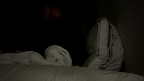 Snapshot of andre4u22b chatting on December 25, 1:42 am andre4u22b online show from December 25, 1:42 am