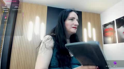 Cloe online show from December 19, 3:46 am