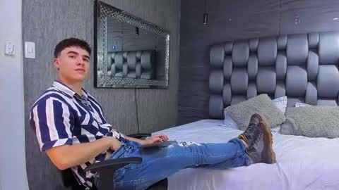 Andre Parker online show from December 18, 11:40 pm