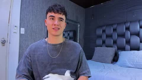 Andre Parker online show from December 21, 2:52 am