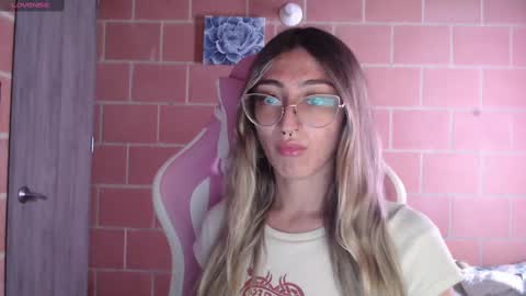 Snapshot of andrea_camila chatting on October 28, 2:20 pm Andrea  online show from October 28, 2:20 pm