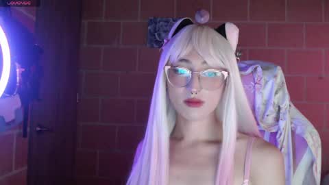 Andrea  online show from April 29, 6:14 pm