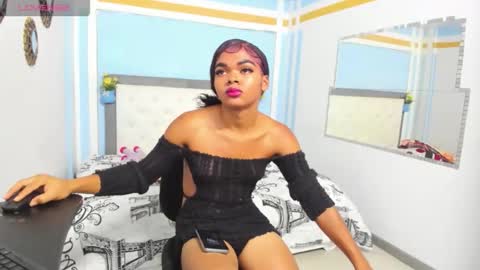 Snapshot of andrea_castt chatting on February 24, 8:18 pm Andrea Castt online show from February 24, 8:18 pm