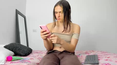 Andrea Cherry online show from September 29, 6:24 pm