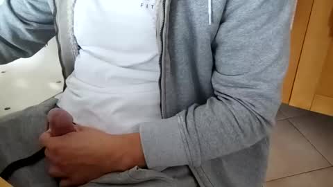 andrea_feetlover online show from October 11, 2:04 pm