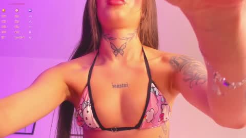 Snapshot of andrea_flow chatting on February 25, 2:22 pm Andrea online show from February 25, 2:22 pm