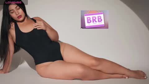 Snapshot of andrea_osorio_ chatting on September 27, 11:37 am Andrea online show from September 27, 11:37 am