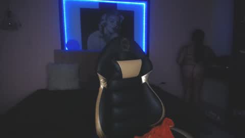 Snapshot of andrea_ramoss_ chatting on October 18, 8:42 pm Andrea Ramos online show from October 18, 8:42 pm