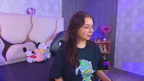 Snapshot of andrea_tay1 chatting on July 29, 7:23 pm andrea_tay1 online show from July 29, 7:23 pm