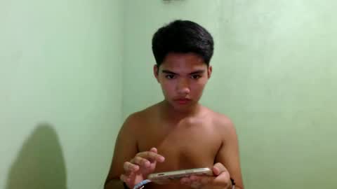 Snapshot of andreaobsessionxx chatting on April 23, 12:29 pm andreaobsessionxx online show from April 23, 12:29 pm