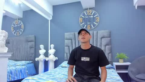Snapshot of andreas_black chatting on May 12, 3:47 am Andreas Black online show from May 12, 3:47 am