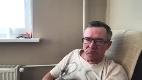 Snapshot of andreass60 chatting on February 20, 7:12 am andreass60 online show from February 20, 7:12 am