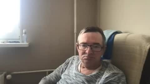 Snapshot of andreass60 chatting on March 10, 10:15 am andreass60 online show from March 10, 10:15 am