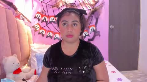 A n d r  e a S w e e t  online show from November 4, 8:19 pm