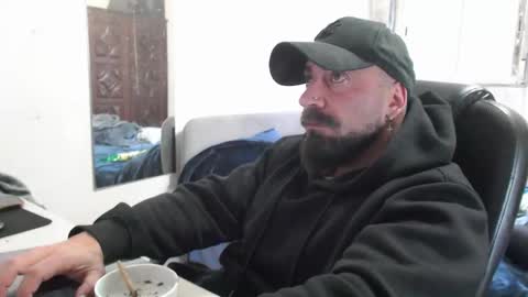 Snapshot of andrecampos87 chatting on January 11, 4:45 pm Instagram online show from January 11, 4:45 pm