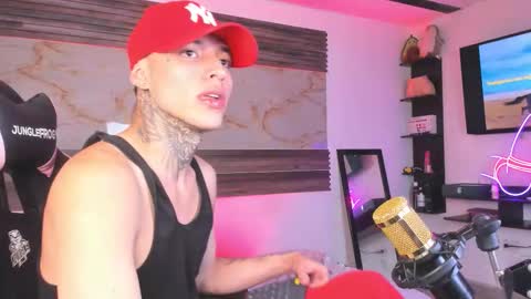 andrees_s online show from December 21, 3:13 am