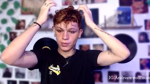 Snapshot of andreewwolffman chatting on January 20, 12:15 am Andrew online show from January 20, 12:15 am