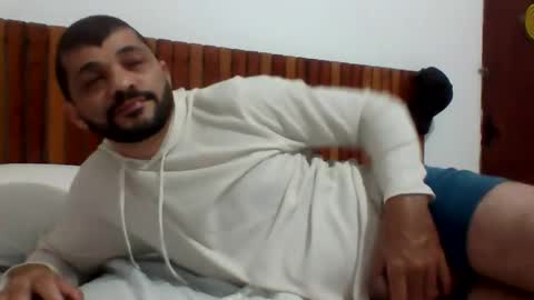 Snapshot of andreloko123 chatting on October 8, 1:36 am andreloko123 online show from October 8, 1:36 am